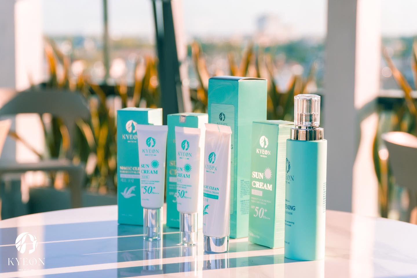 Kem chống nắng KYEON Sun Cream là kem chống nắng phổ rộng an toàn cho mọi loại da